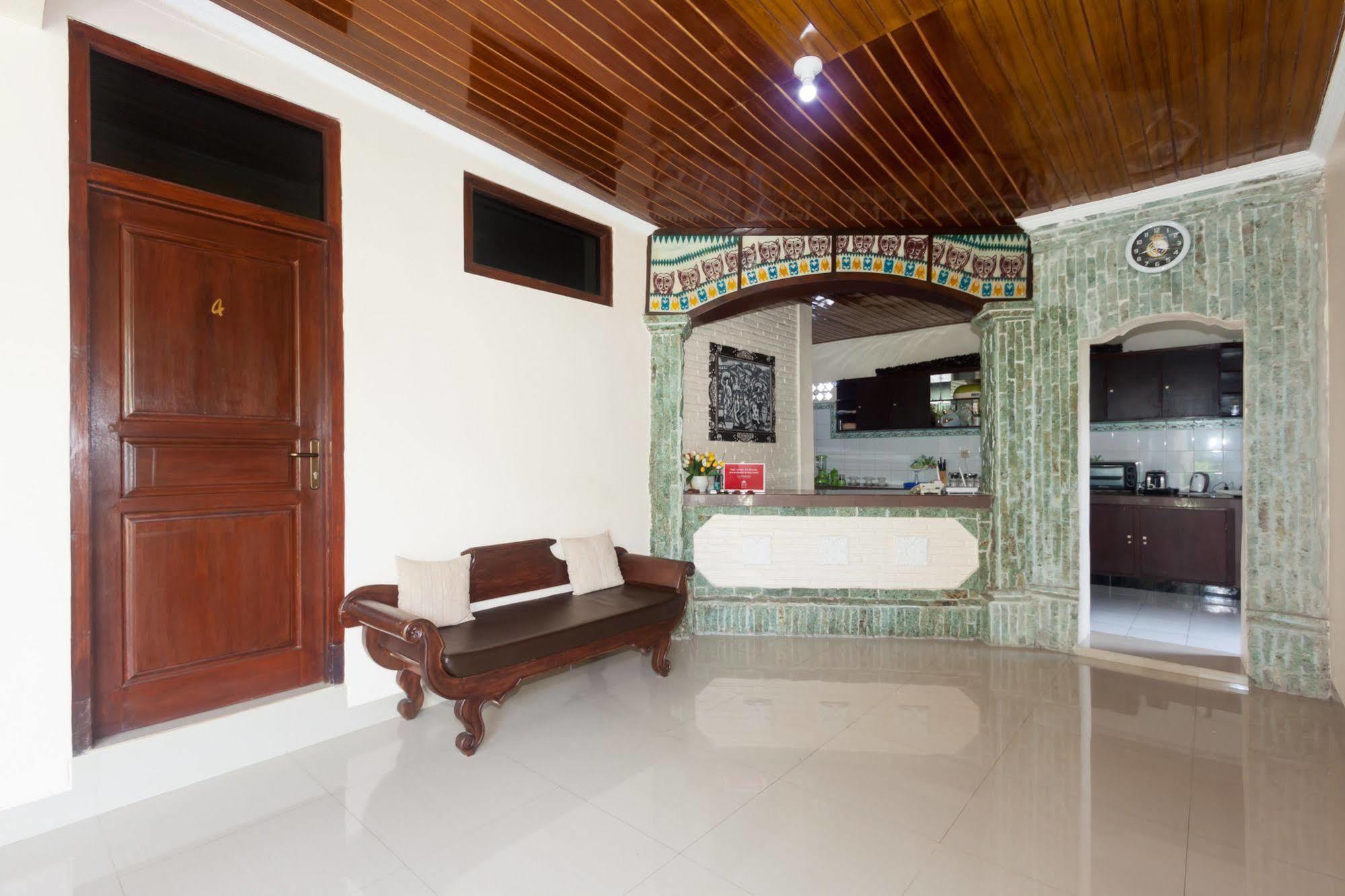 Zen Rooms Sanur Blanjong Sekawaru Exterior foto